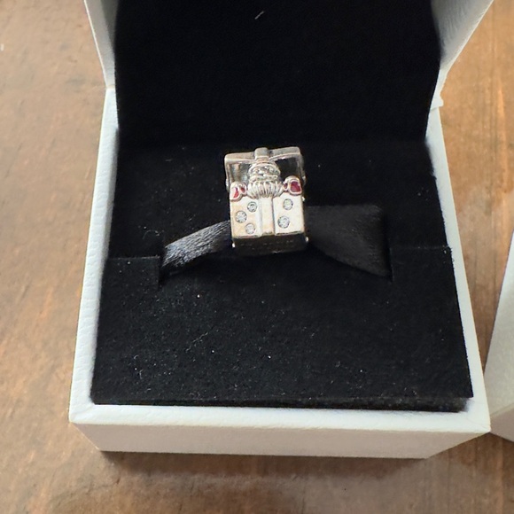 Authentic Pandora Fully Charmed Christmas Theme Bracelet 🎄🎁🎅🏼 Length 7.5" - Picture 3 of 4